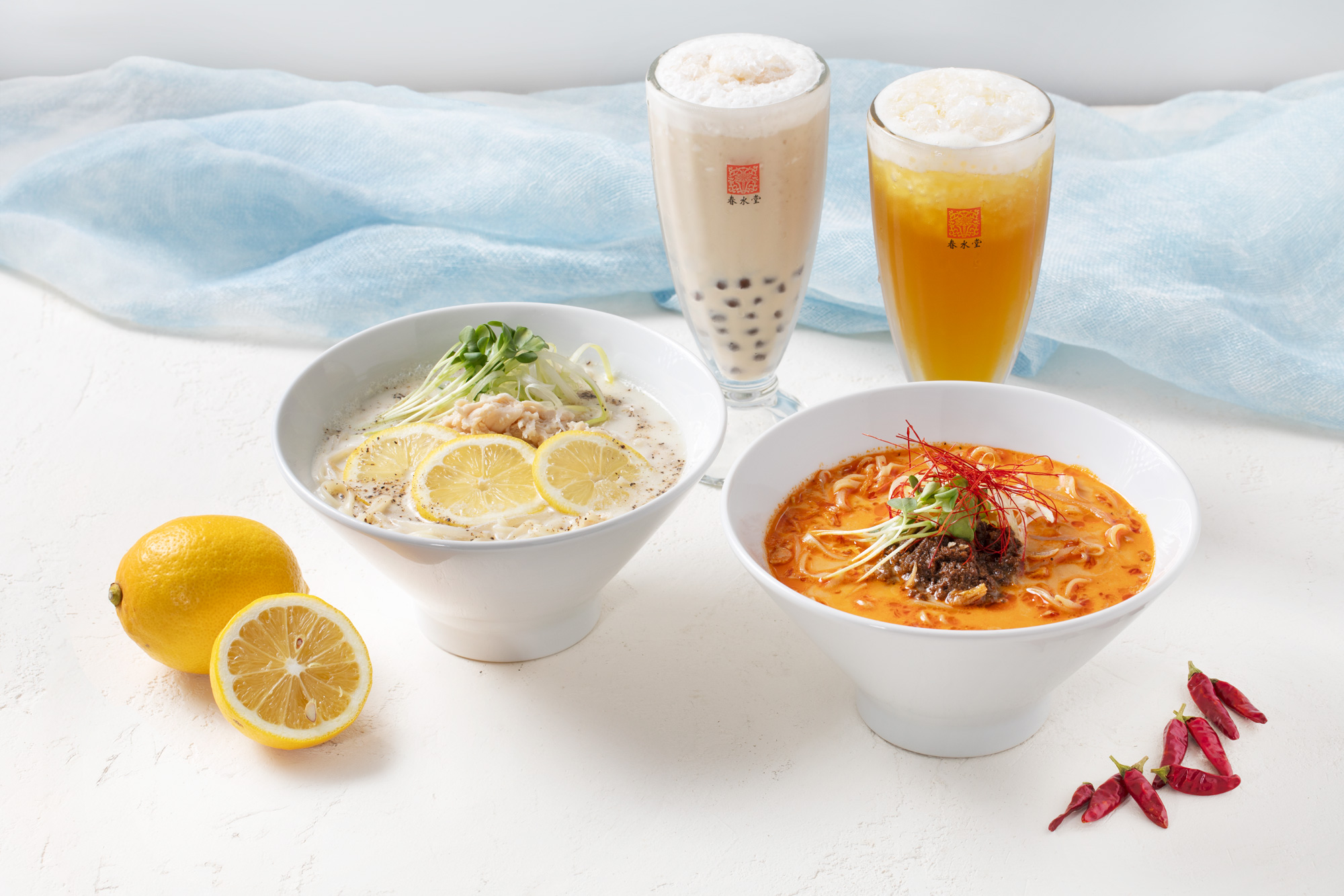 『”激辛”担々豆乳スープ涼麺』(右)『レモン豆乳スープ涼麺』(左)